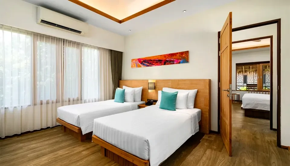 هتل سایی فی فی آیلند ویلج